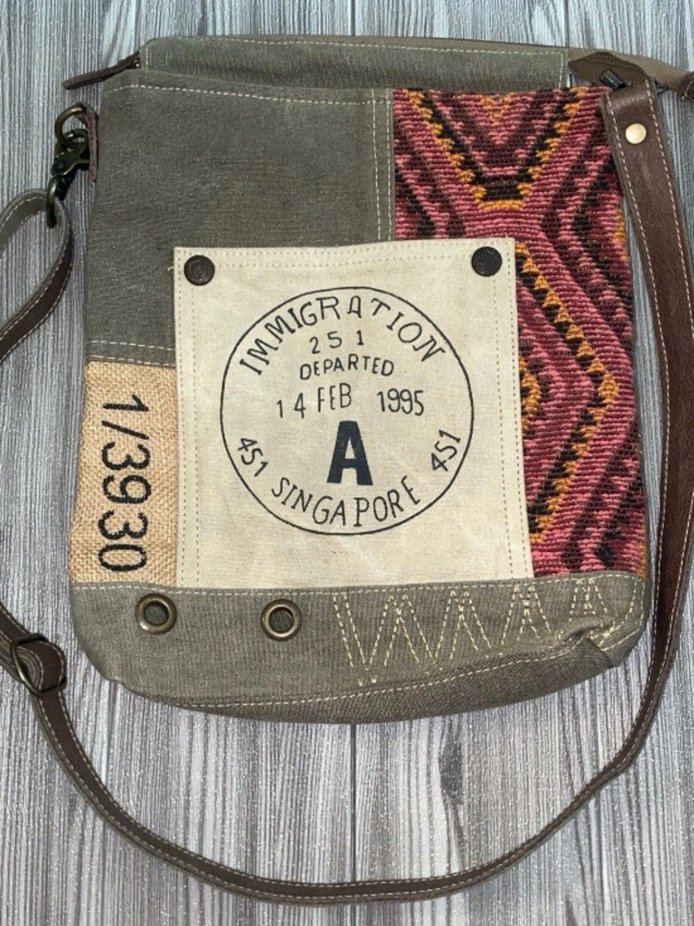 Myra Bag Vintage Style Crossbody Bag